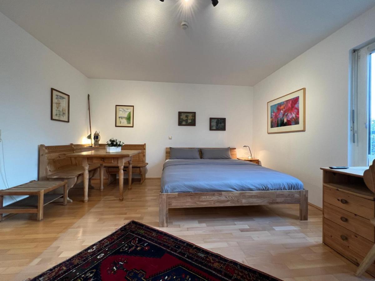 Maisonette Penthouse Fuer 8 Personen By Rabe - Free Netflix & Kostenloser Parkplatz & Grosse Terrasse Karlsruhe Bagian luar foto